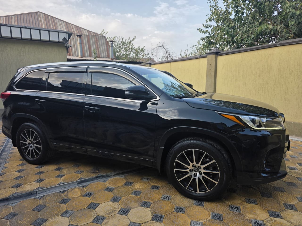 Toyota Highlander, 2018, Душанбе