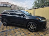 Toyota Highlander 2018 — фото 2 из 11
