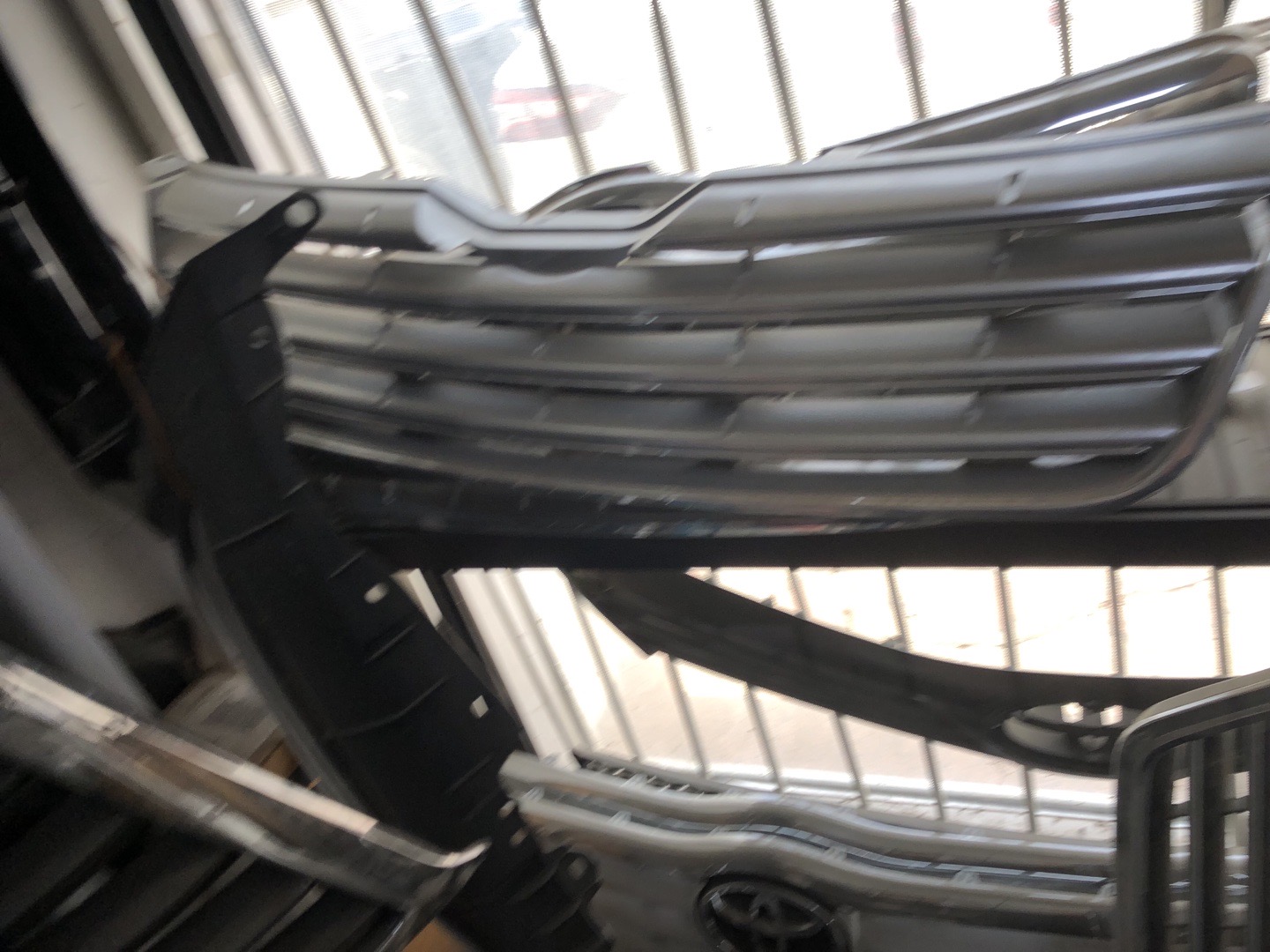 торчаи радиатори (grille) Toyota, Душанбе