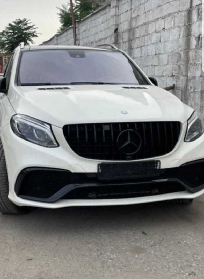 Фиолетовое стекло для Mercedes Benz Ml w166, Душанбе