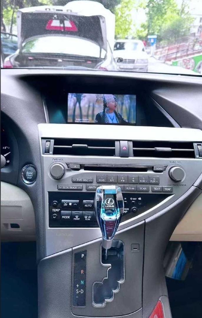 Хрустальная ручка скорости от Lexus RX, Душанбе