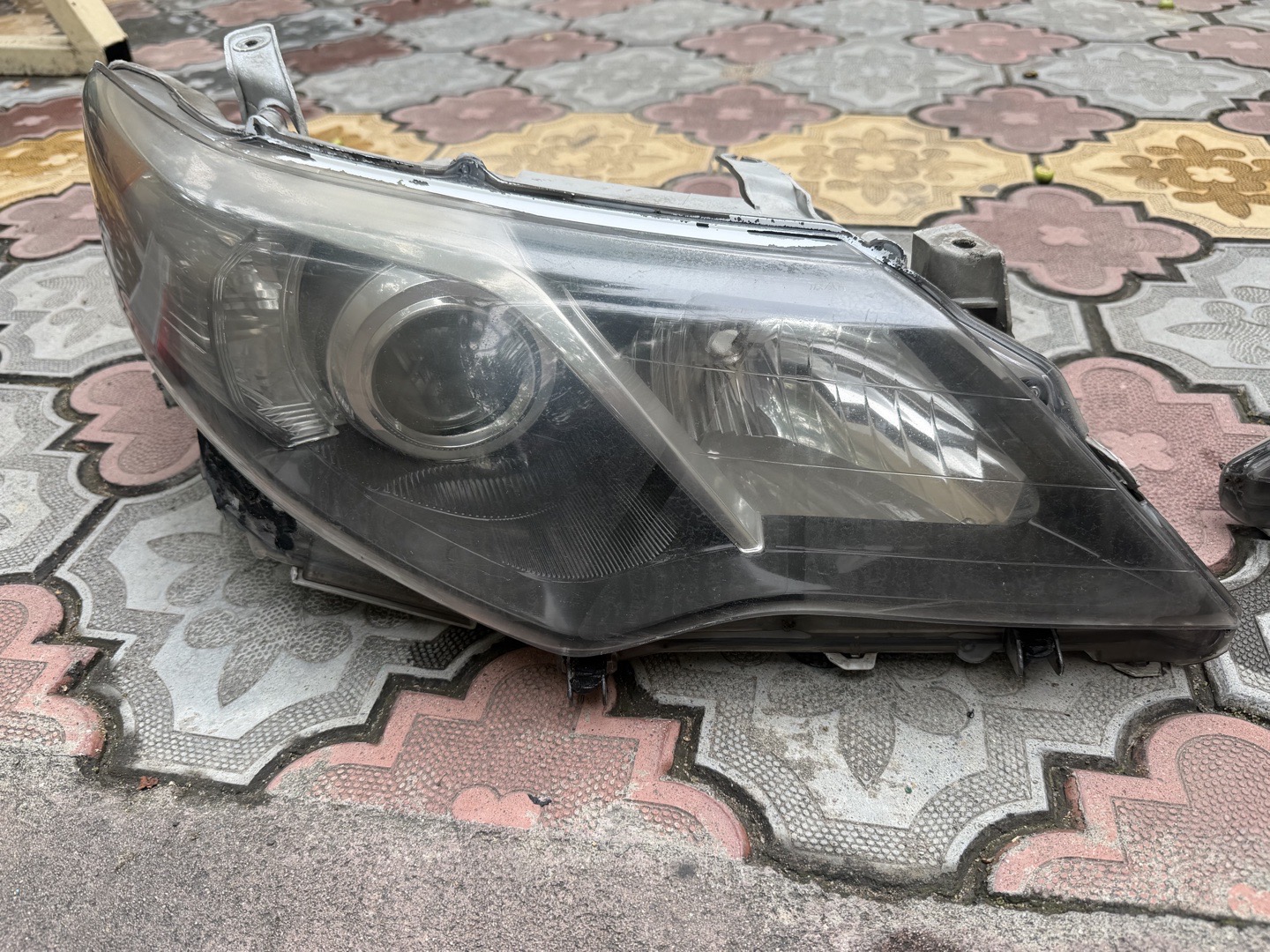 передние фары от Toyota Camry 3, Душанбе