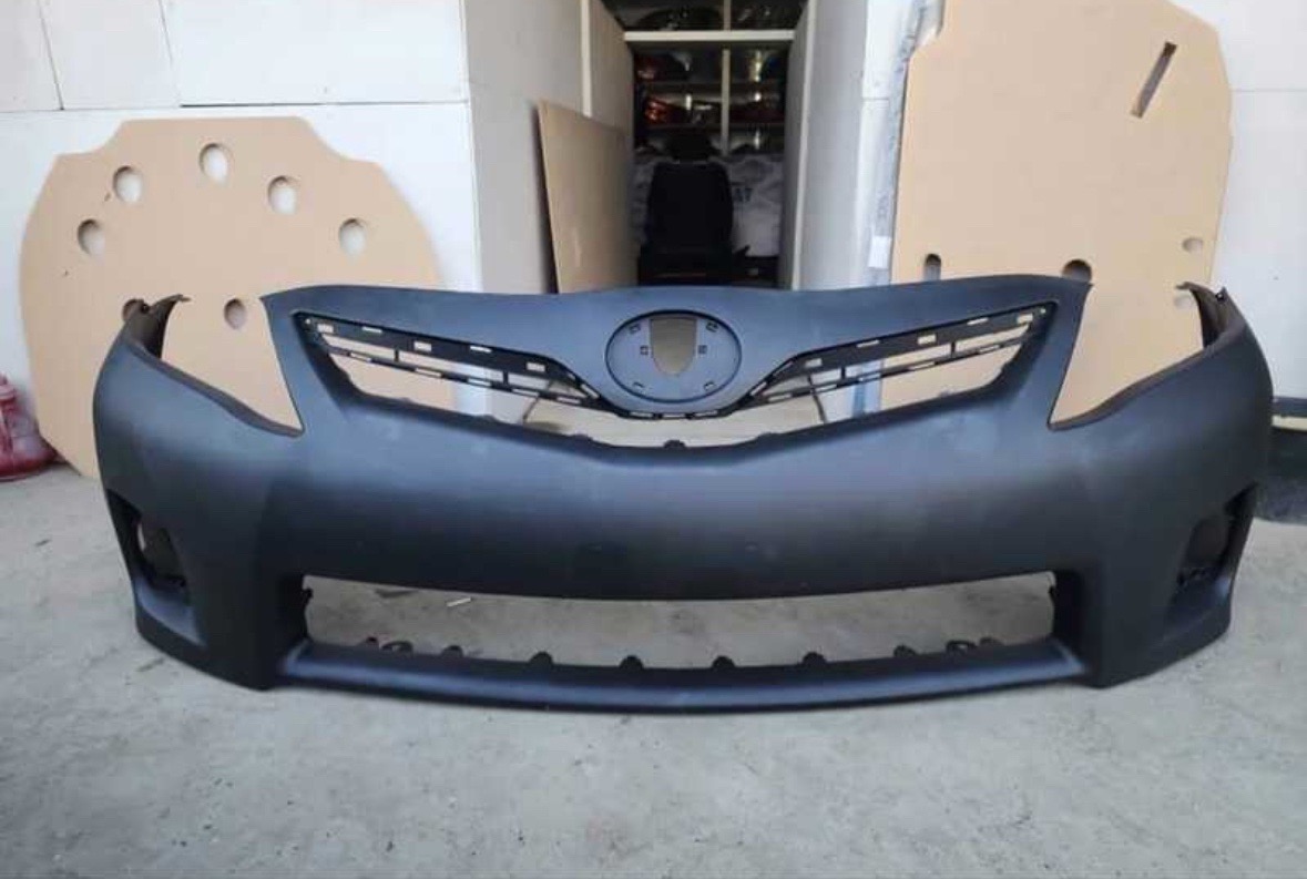 Передний бампер от Toyota Camry 2, Душанбе