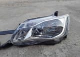 Передняя фара от Toyota Fielder 2014 — фото 1 из 2