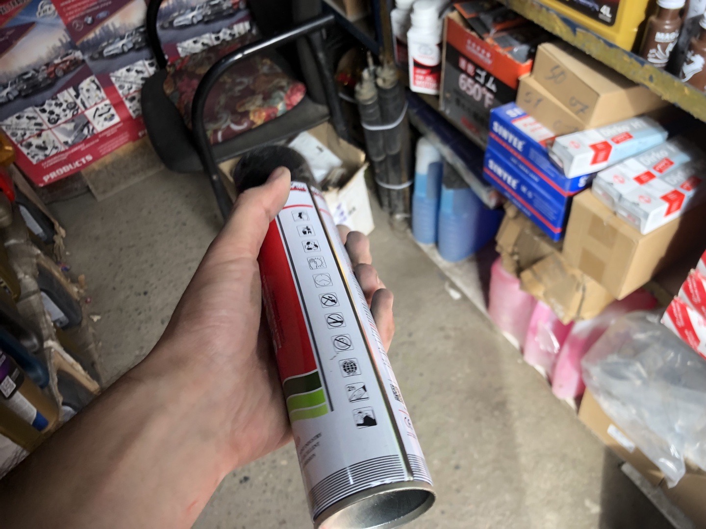 спрей-краской VAKO Spray Paint., Душанбе