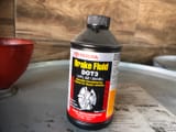 Тормозная жидкость Toyota Brake Fluid DOT-3 — фото 1 из 2