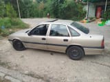 Opel Vectra A 1993 — фото 5 из 9