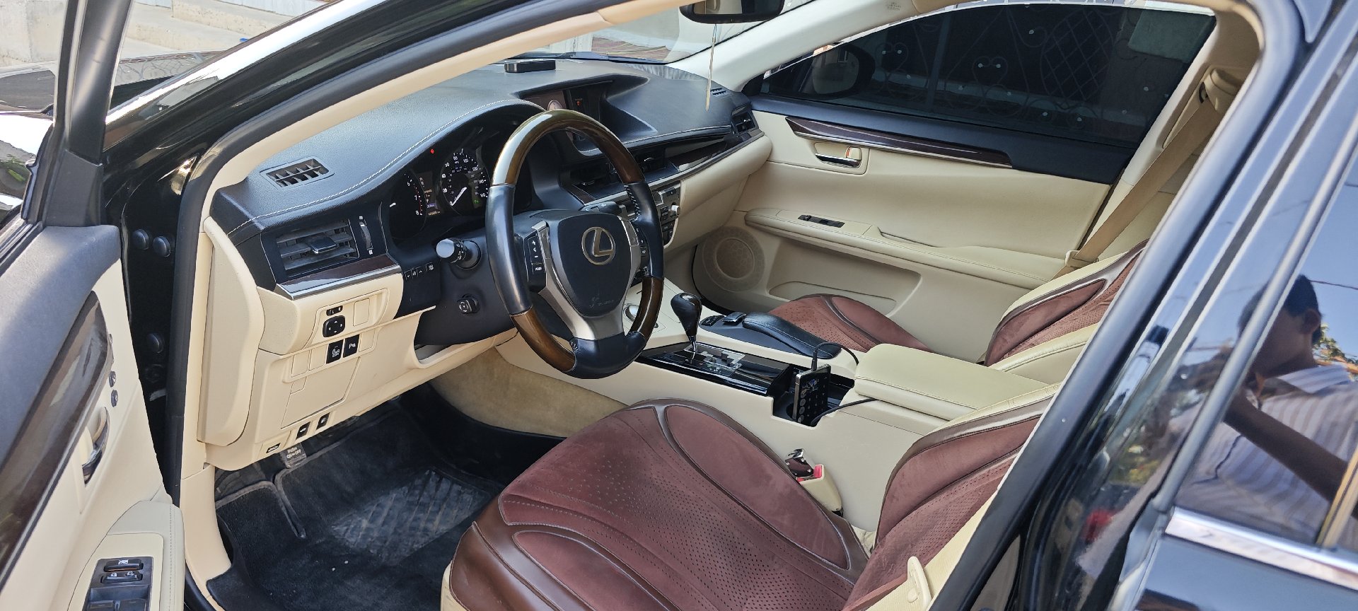 Lexus ES series, 2013, Рудаки