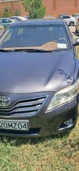 Toyota Camry 2011 — фото 1 из 8
