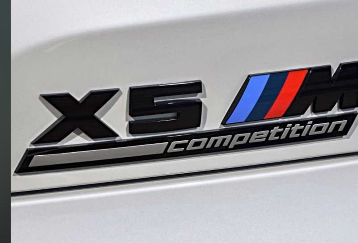Эмблема X5M Competition, Душанбе