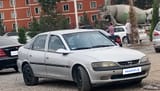 Opel Vectra B 1996 — фото 3 из 11