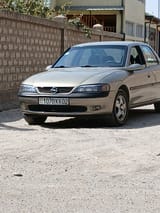 Opel Vectra B 1997 — фото 1 из 7