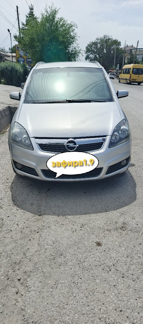 Opel Zafira, 2006, Спитамен