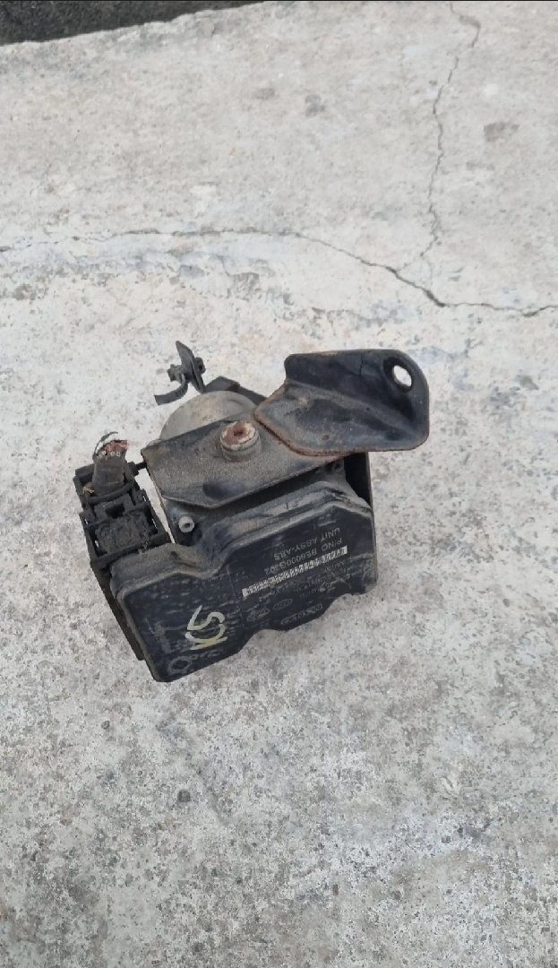 Блок ABS на Kia K5 2012 589202T500, Душанбе