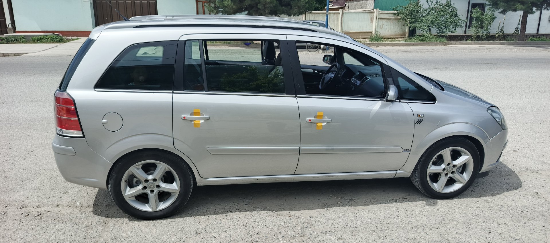Opel Zafira, 2006, Спитамен