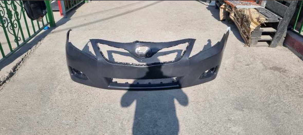Передний бампер от Toyota Camry 2, Душанбе