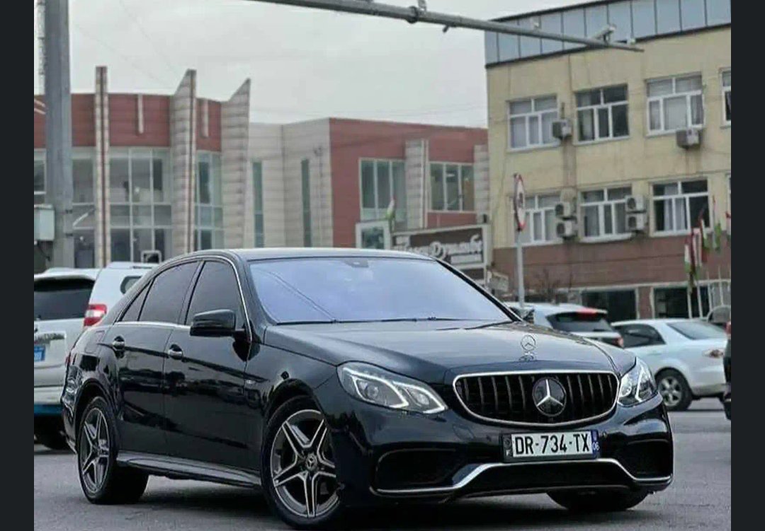 Фиолетовое стекло, Душанбе
