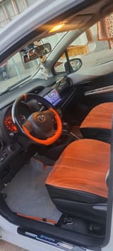 Toyota Vitz 2014 — фото 7 из 10
