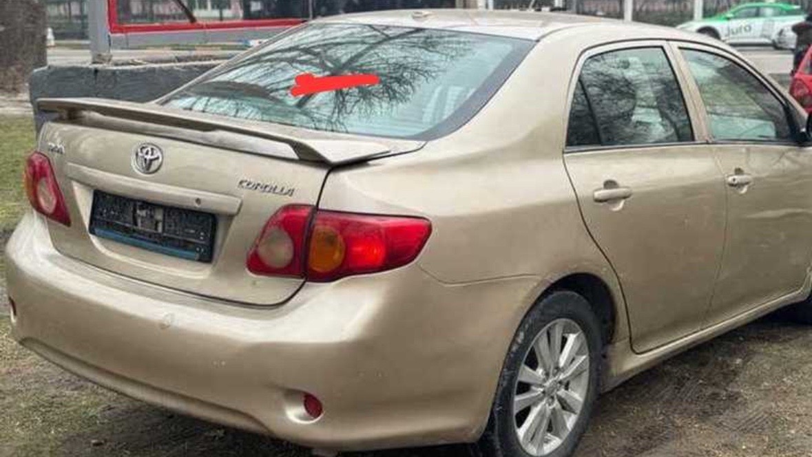 Заднее стекло от Toyota Corolla 2007-2013, Душанбе