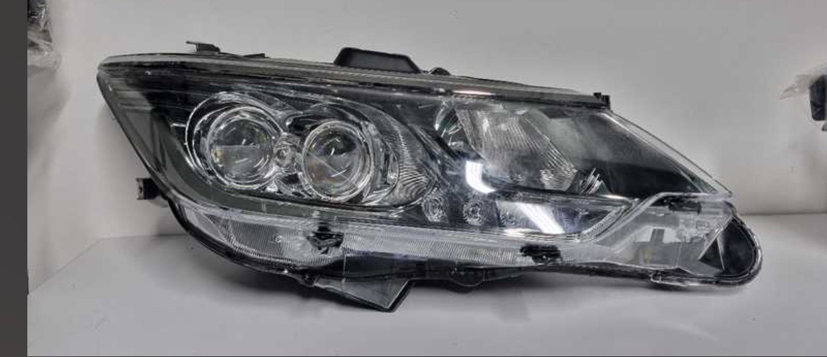 Передние фары эксклюзив для Toyota Cars 5, Душанбе