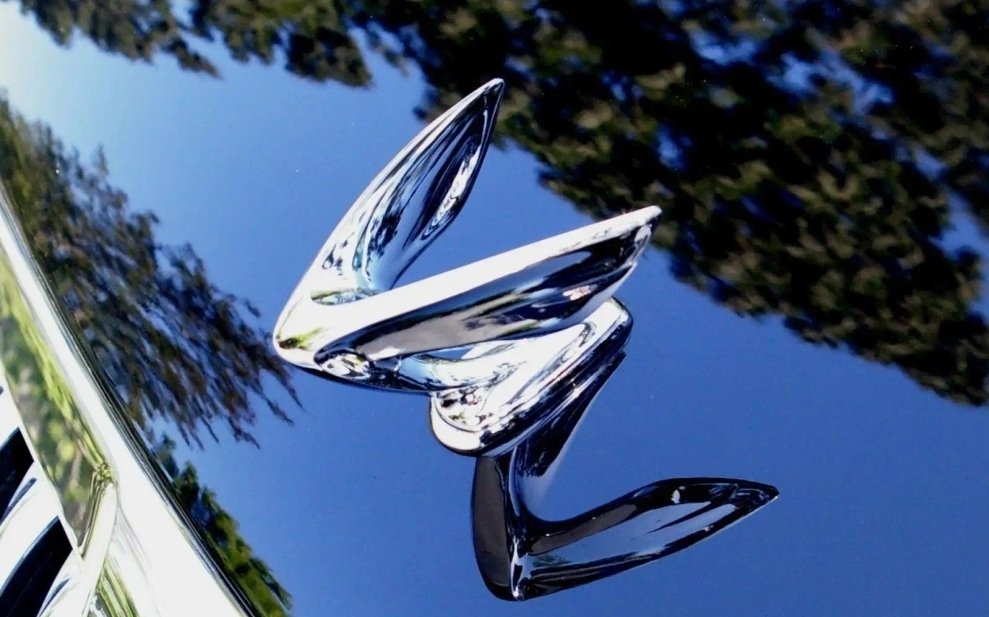 Значок Hyundai Equus, Душанбе