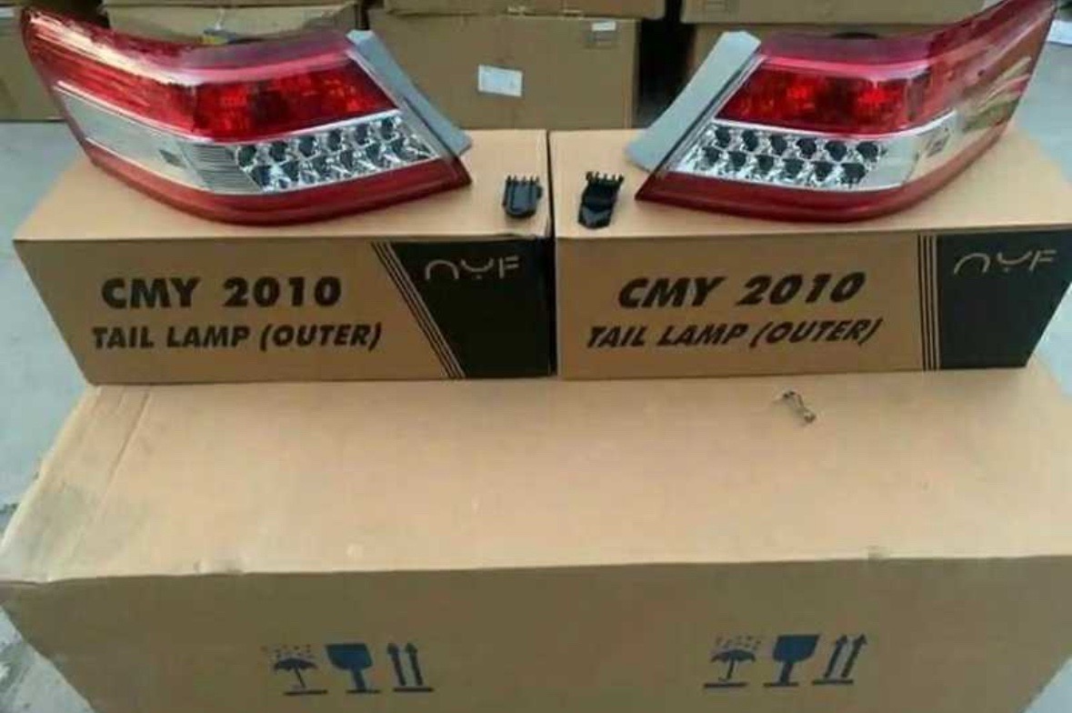 Задние фары Toyota Camry 2, Душанбе