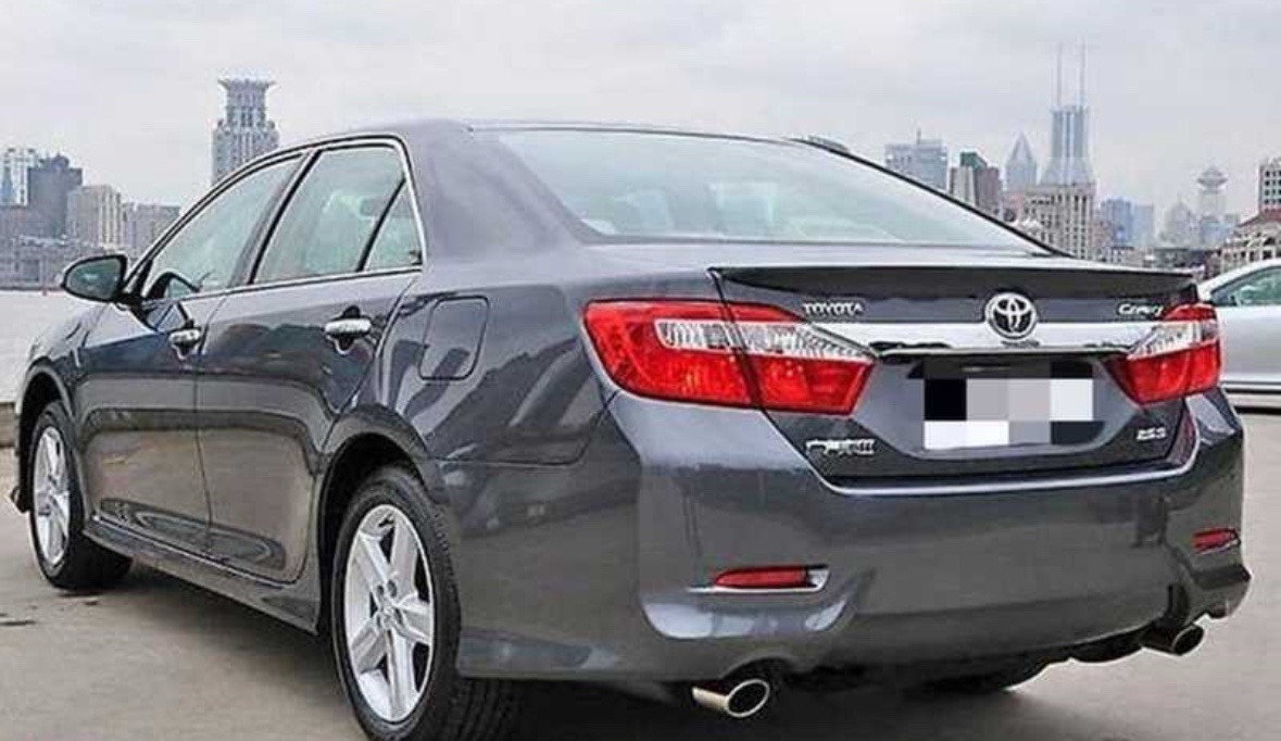 Спойлер на Toyota Camry 4, Душанбе