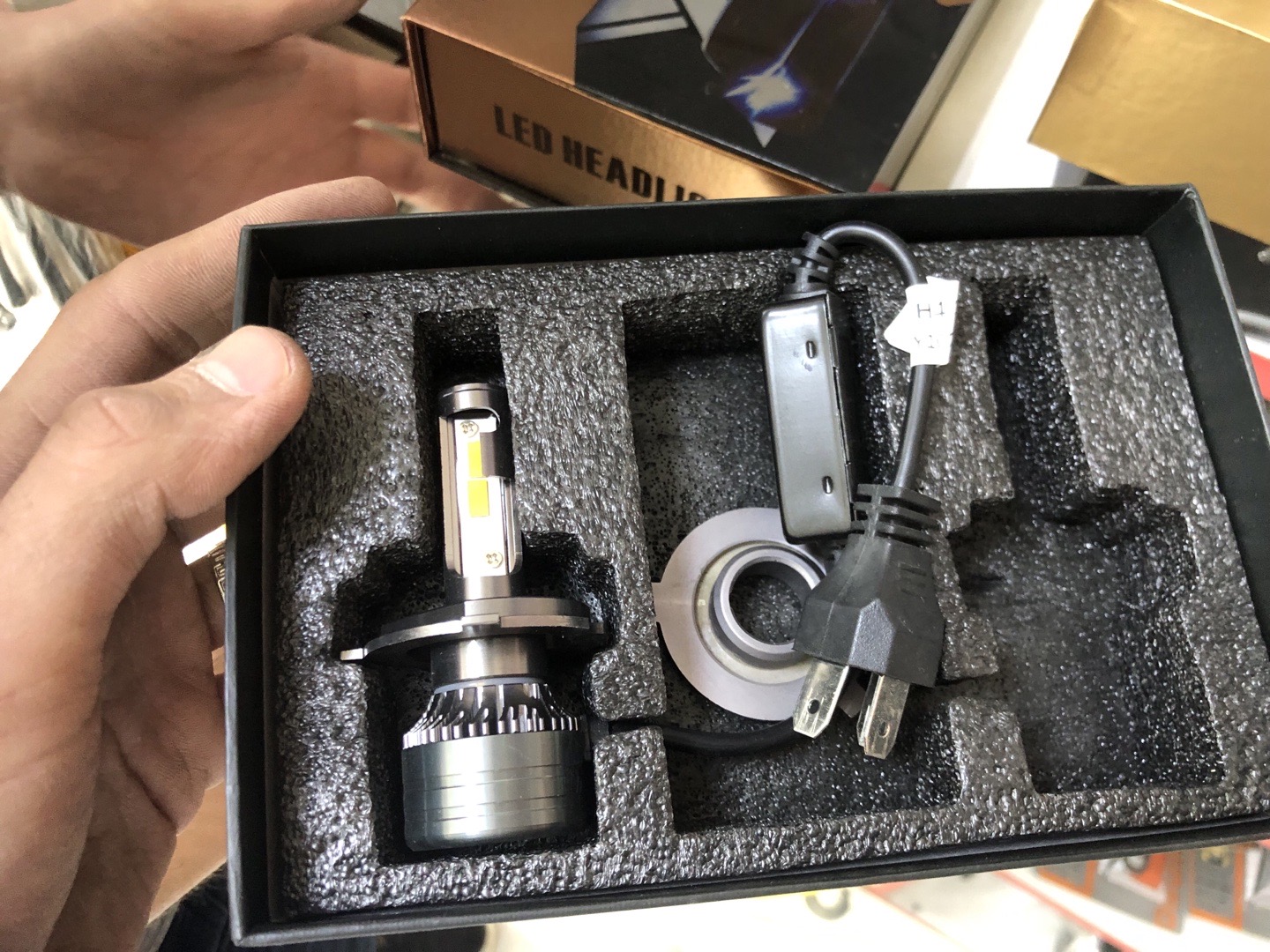 Лампа H4 Y1025A0500., Душанбе