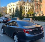 Задняя левое стекло от двери Toyota Camry 3 — фото 1 из 2