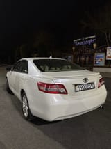 Toyota Camry 2008 — фото 2 из 5