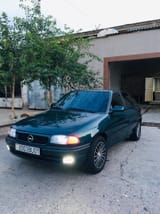 Opel Astra F 1995 — фото 1 из 8