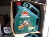 Моторное масло Castrol MAGNATEC 10W-40 — фото 1 из 2