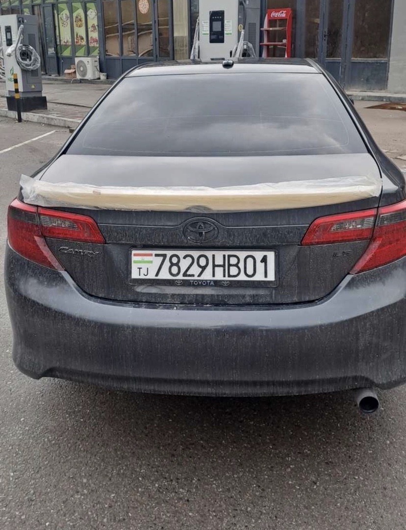 Спойлер багажа от Toyota Camry 3, Душанбе