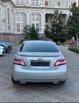 Toyota Camry 2010 — фото 3 из 10