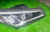 Фара на Hyundai Sonata LF 2015-2016 — фото 1 из 3