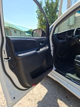 Toyota Sienna 2016 — фото 10 из 14
