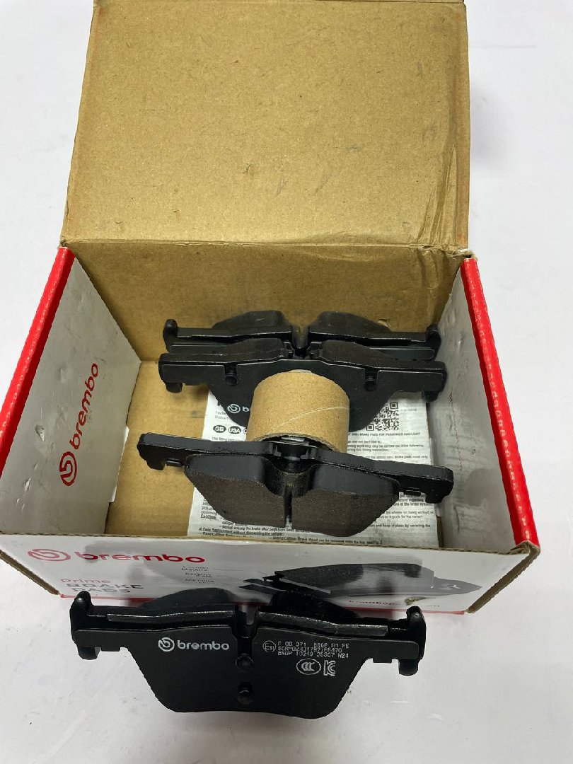 Тормозные колодки задние Brembo, Душанбе