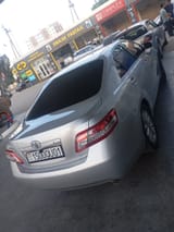Toyota Camry 2010 — фото 2 из 2