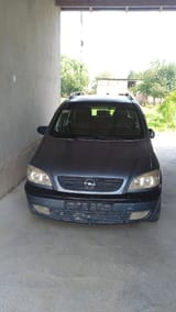Opel Zafira 2000 — фото 1 из 5