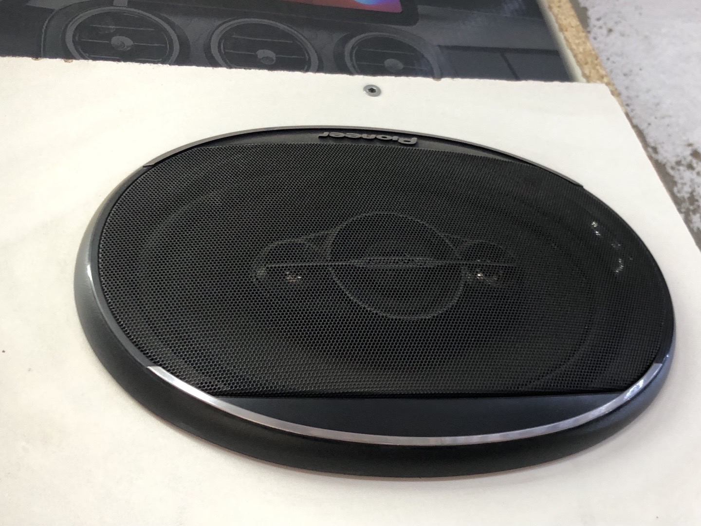 Калонка Pioneer, Душанбе