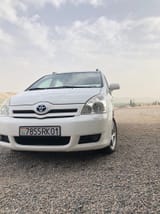 Toyota Corolla Verso 2006 — фото 1 из 7