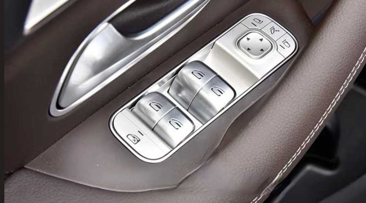 Кнопка стеклоподъемника на Mersedes Benz, Душанбе
