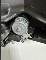 Передняя Фара Land Cruiser 200 — фото 2 из 3