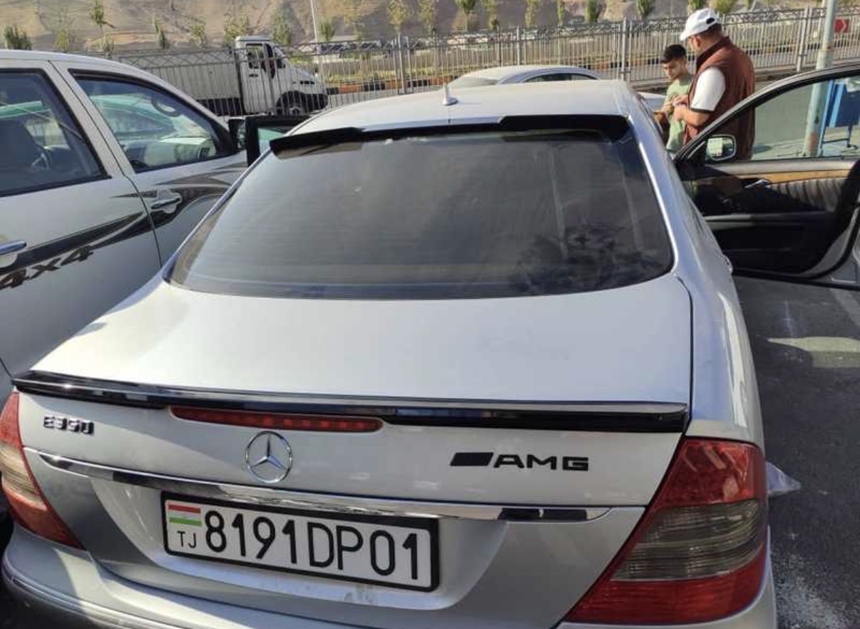 Спойлер багажа от Mercedes-Benz W211, Душанбе