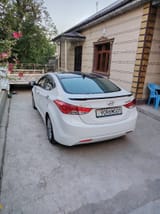 Hyundai Avante 2013 — фото 10 из 14