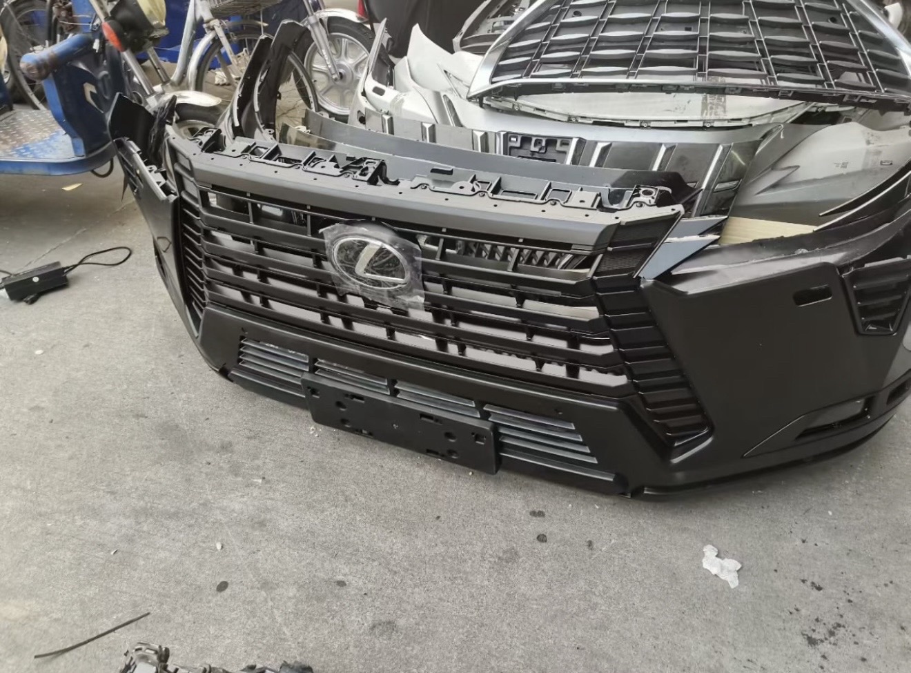ноускат барои LEXUS, Худжанд