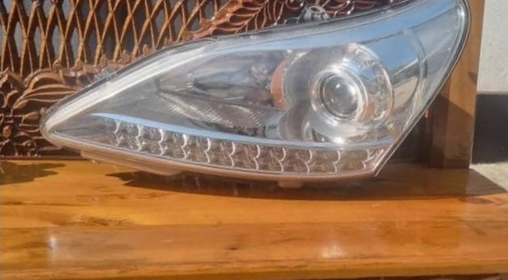 Фара от Hyundai Equus, Душанбе