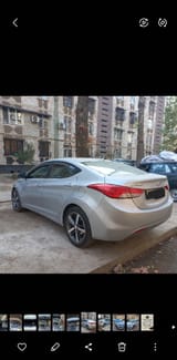 Hyundai Elantra 2012 — фото 3 из 11