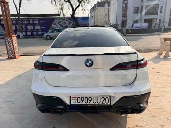 Боди кит барои BMW G11-12—G70 каданда, Худжанд