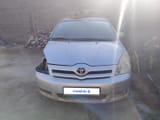 Toyota Corolla Verso 2006 — фото 1 из 4